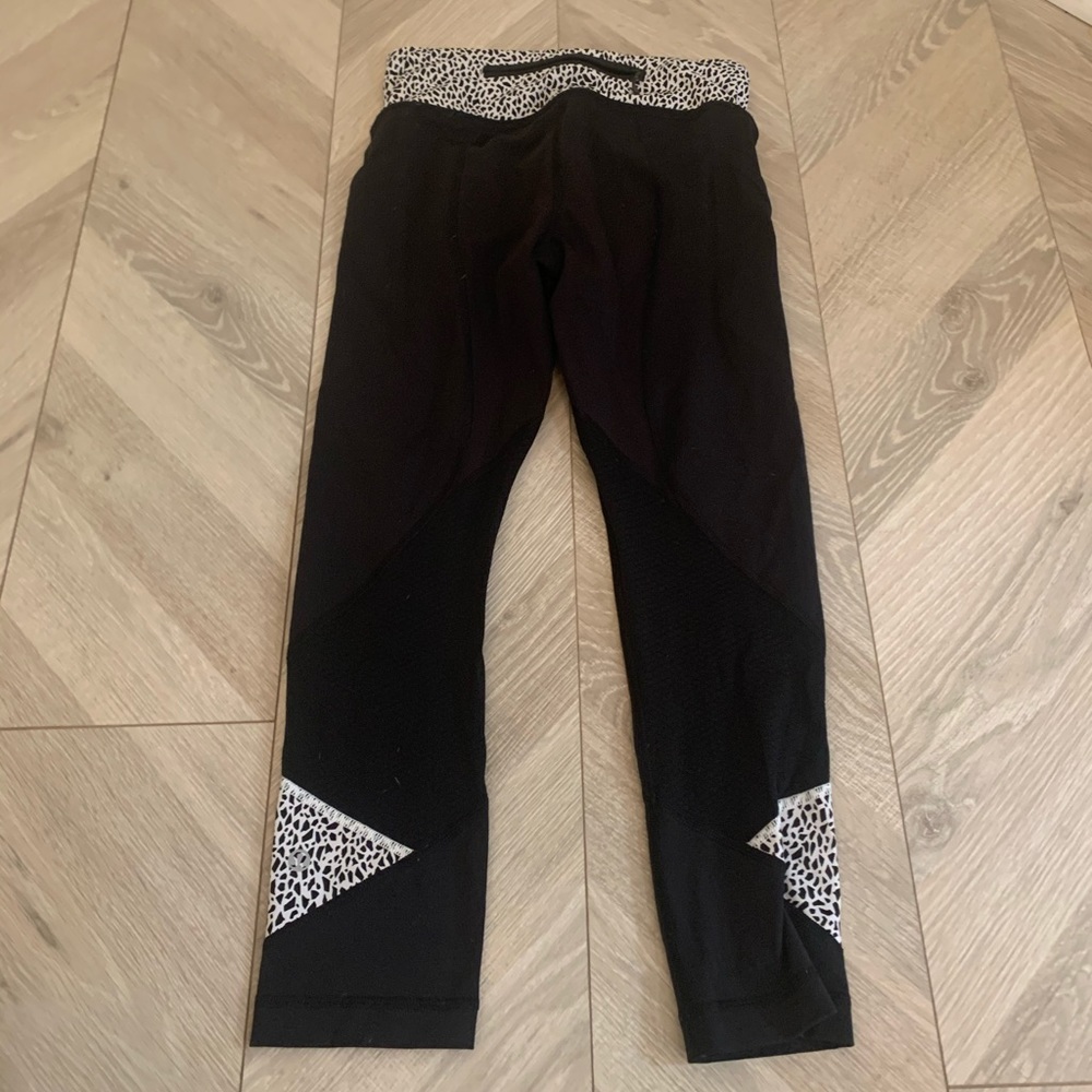 Lululemon Crop Legging 4 Dots